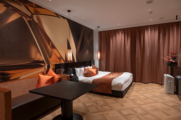 HOTEL-Flowers