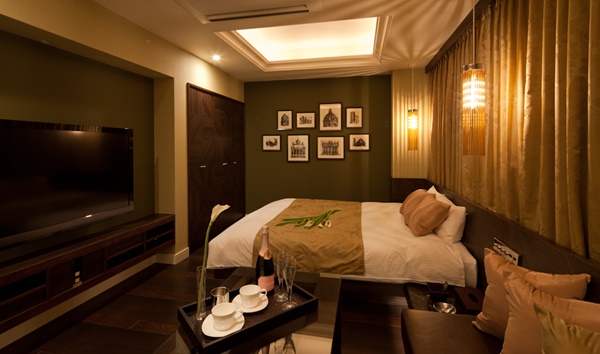 HOTEL-IVY